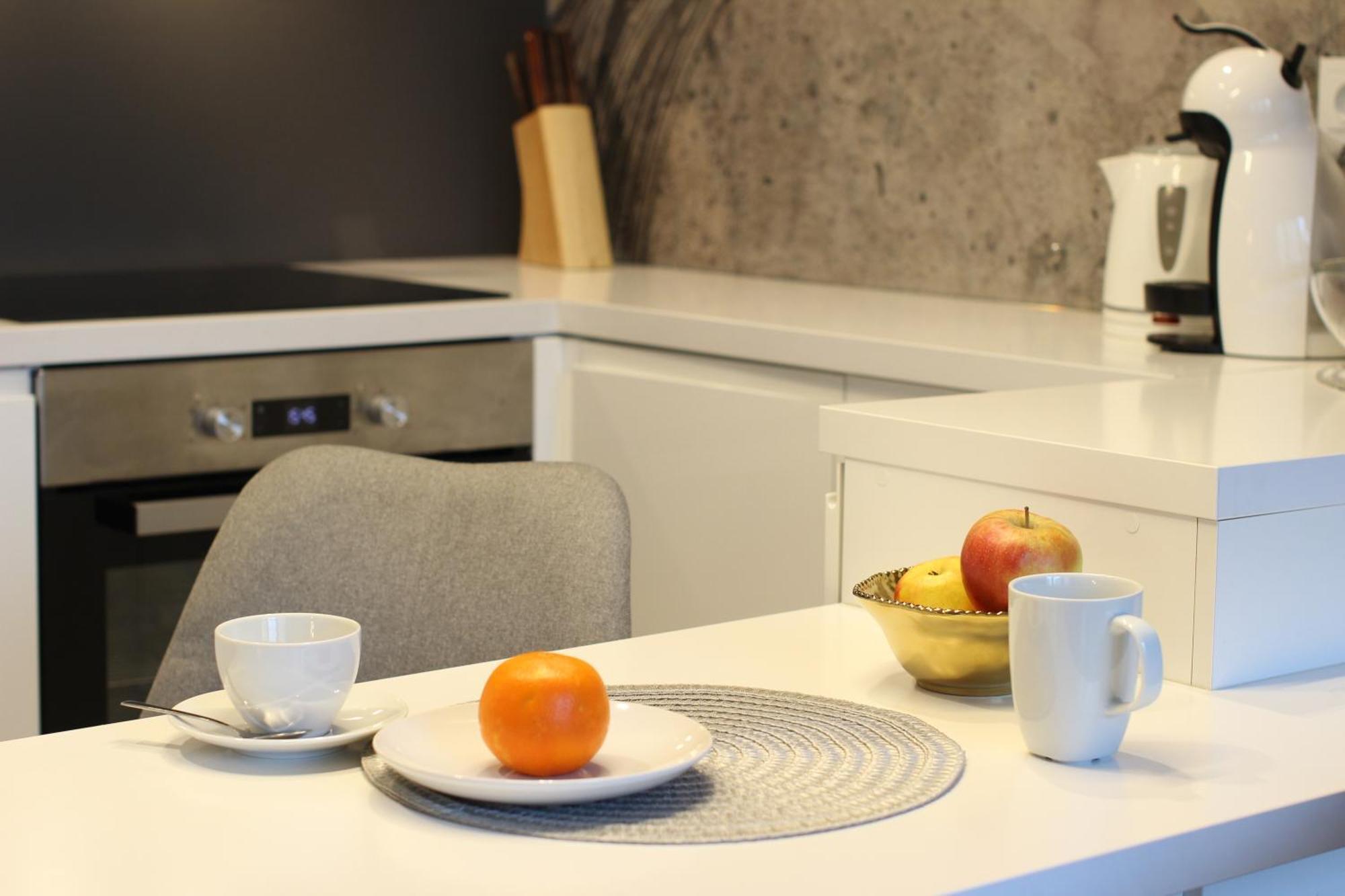 Viva Lila Apartment, Free Parking, Close To Vistula River - By Homelike Krakau Buitenkant foto